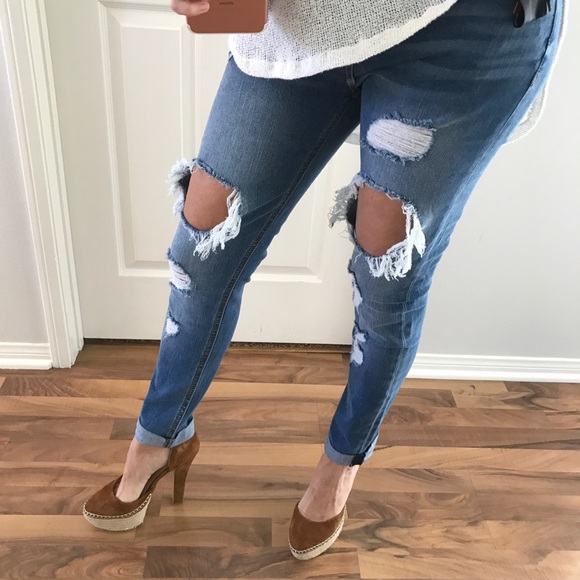 SOLD OUT - Picture 3 of 4