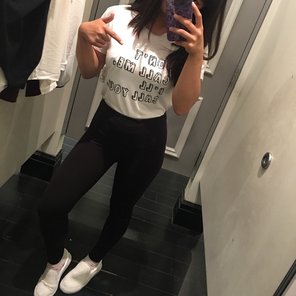 ❤️Meet Your Posher ❤️ - Picture 2 of 3