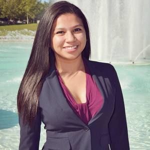 Meet your Posher, Valeria