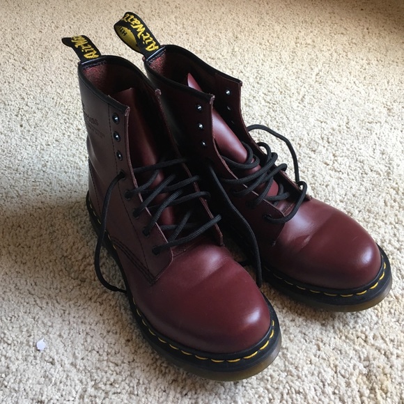 barely worn maroon dr. martens!