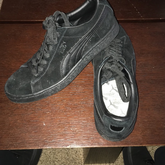 Black Puma Sneakers