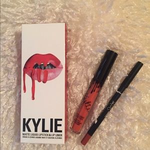 Kylie Jenner Lip Kit VERY GOOD QUALITY