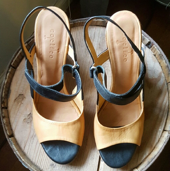 Coclico Heels Size 40 EUC - Picture 1 of 4