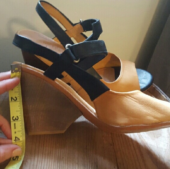 Coclico Heels Size 40 EUC - Picture 4 of 4