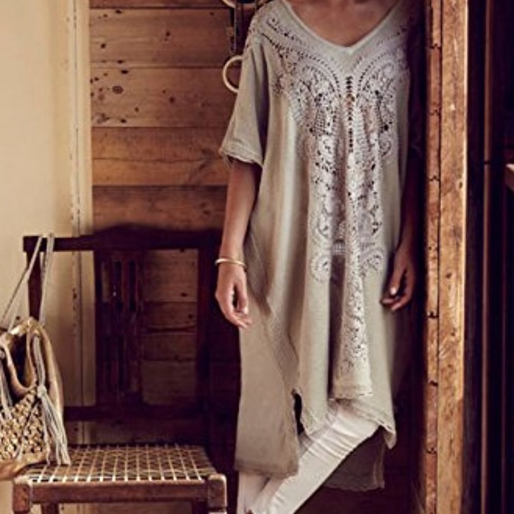 💗SOLD💗💕New💕Lowest❣️Luna Lace Kaftan in Moss - Picture 6 of 6