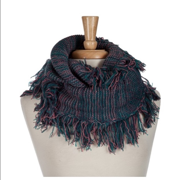 New Gorgeous infinity scarf