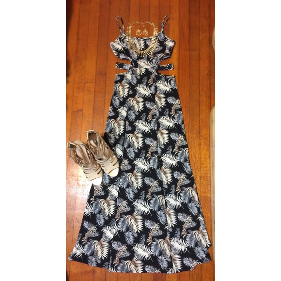 Cutouts Leaf Maxi Slit Dress