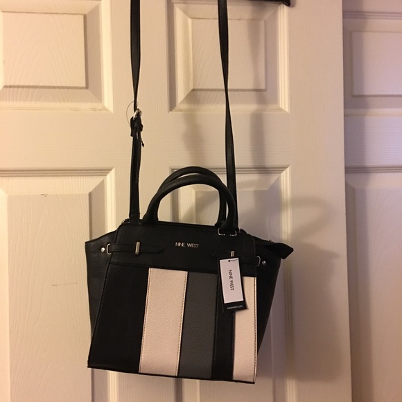 Nine West bag 💜price drop 💜 - Picture 2 of 7