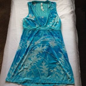 Lululemon run tunic dress top Aruba sz 8