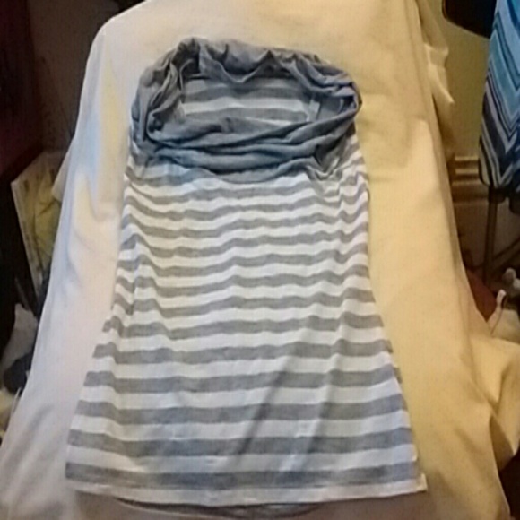 Turtle neck sleeveless shirt - Picture 1 of 1