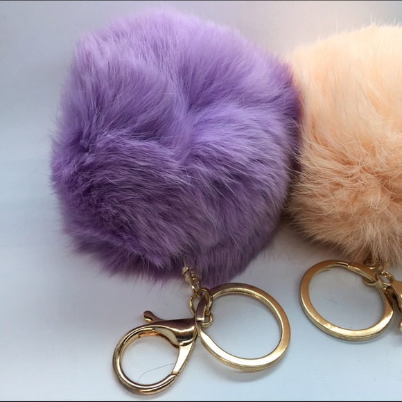 Pom Pom Keychain Spring Collection - Picture 3 of 4