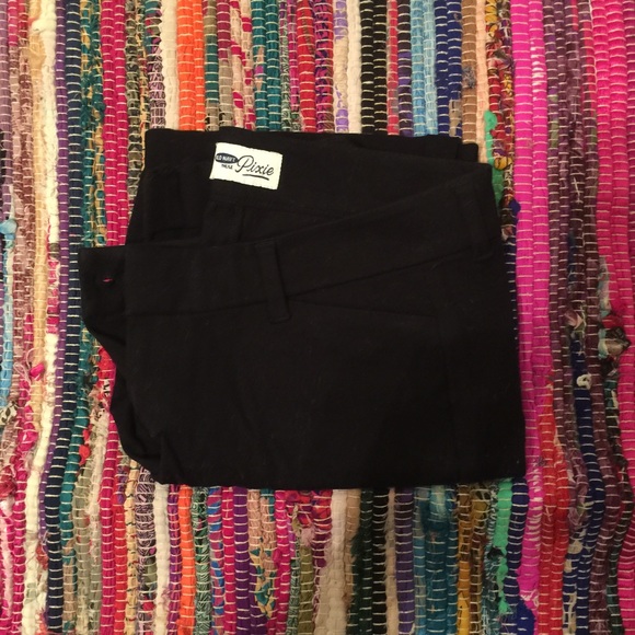 Black Old Navy Pixie Pants