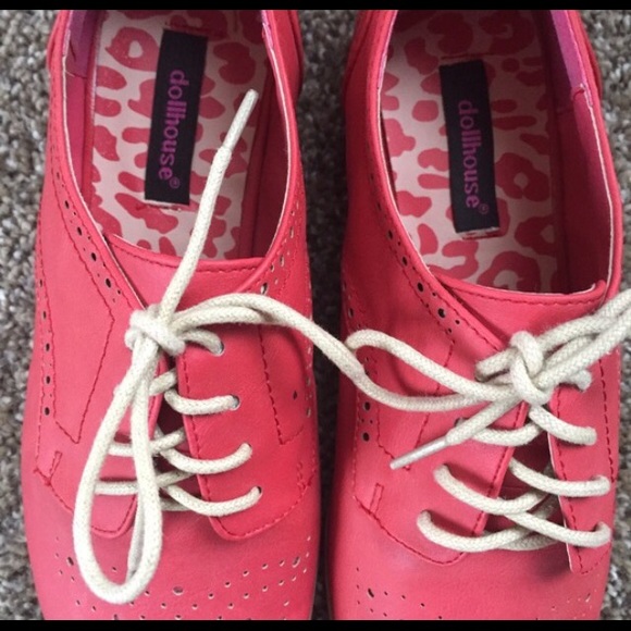 🚨REDUCED price! 🚨Dollhouse pink Oxford shoes - Picture 2 of 3