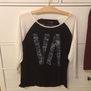 Baseball tee