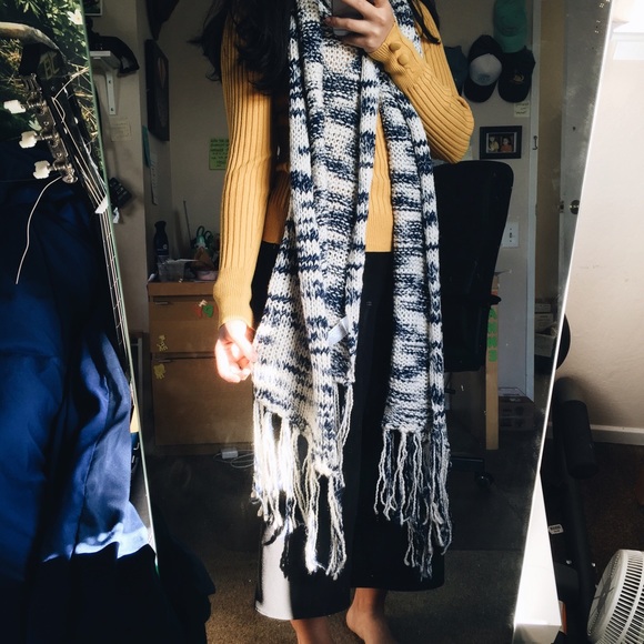 Super Warm Wool Scarf