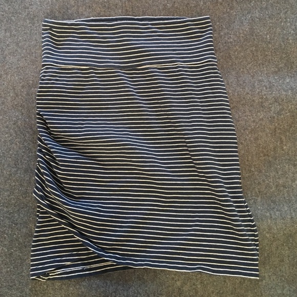 Talula cotton/spandex skirt. Navy/white pinstripe