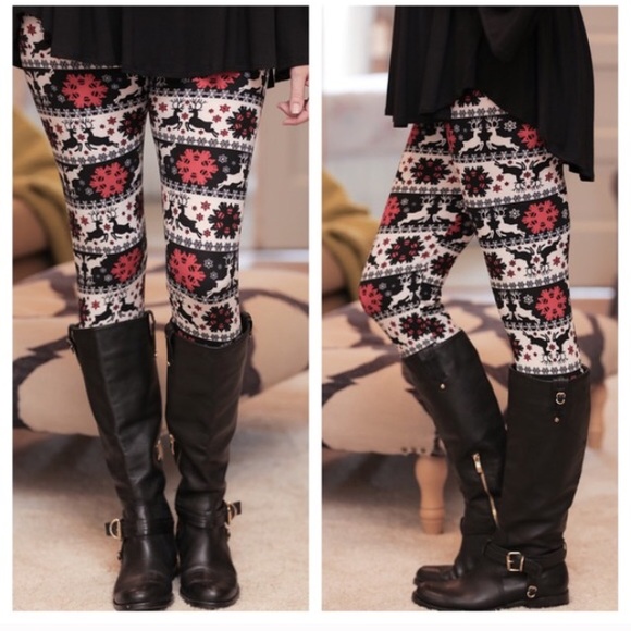 Last one! Super Soft Winter Print Leggings - Picture 2 of 4