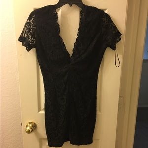 Lace Deep V Tobi