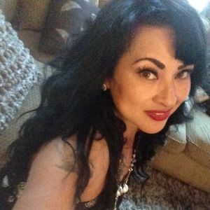 Meet your Posher, Gina