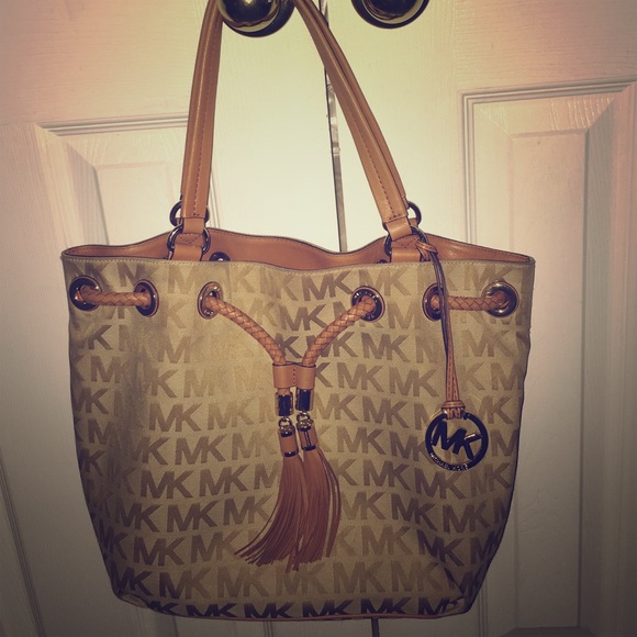 Authentic Michael Kors - image 1