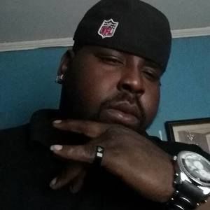 Meet your Posher, Derrick