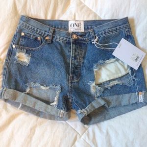 SOLD! One Teaspoon Chargers (Pacifica)