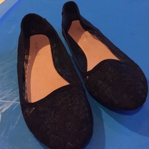 Call it spring black flower mesh flats!!!!