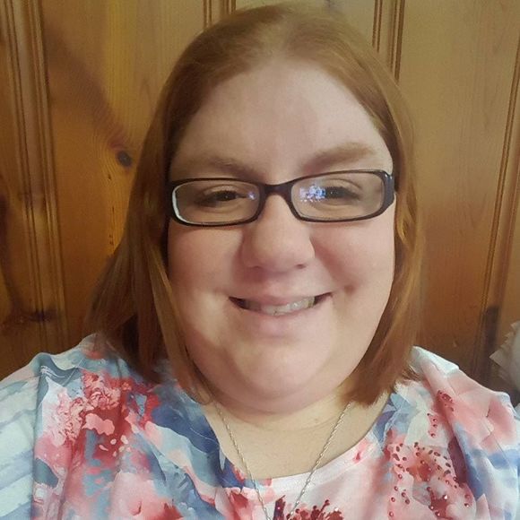 Meet your Posher, Sarah - Picture 1 of 1