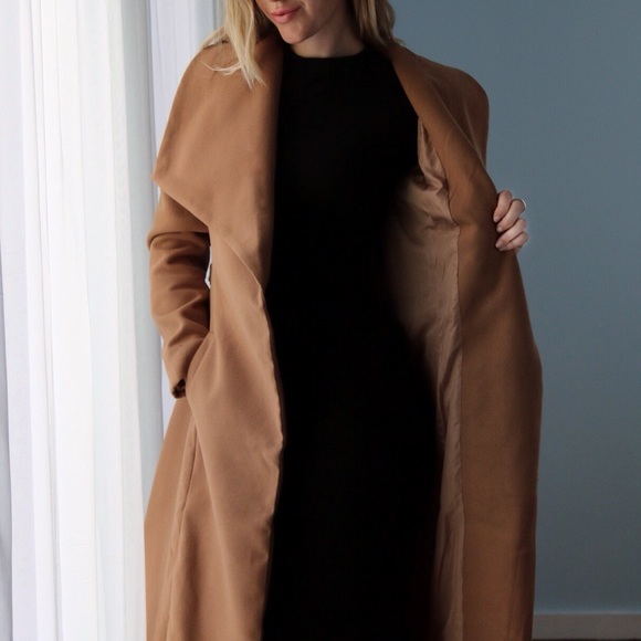 SoldOut11thStreet - Picture 3 of 8