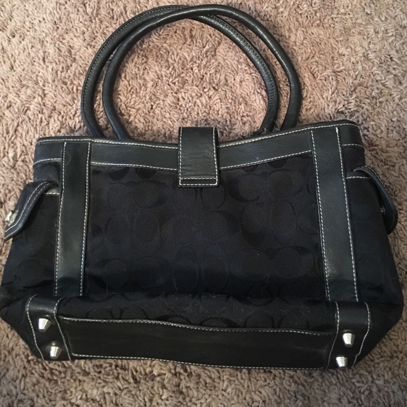 Purse - Picture 2 of 4