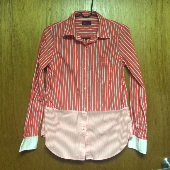 GAP button down