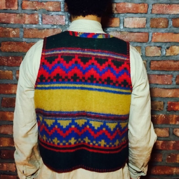 ✨HOST PICK✨ Native American influence vest. - Picture 4 of 4