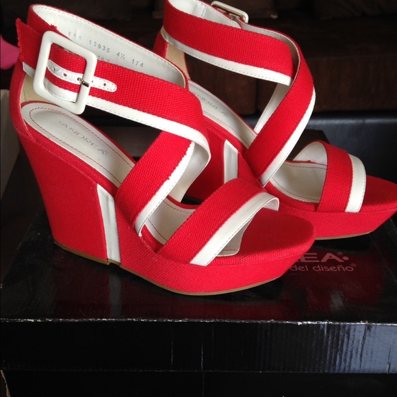 Andrea wedges