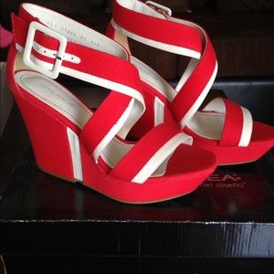 Andrea wedges