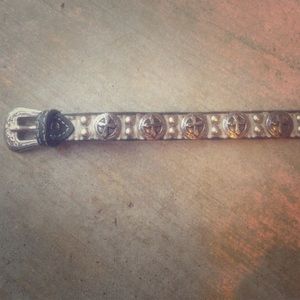 Cross buckle bracelet