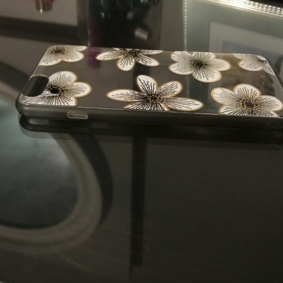 Phone case - Picture 2 of 2