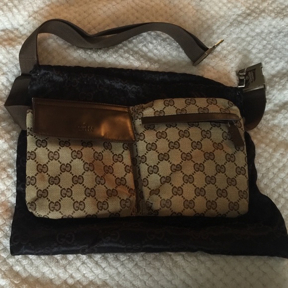 Authentic excellent condition Gucci belt bag