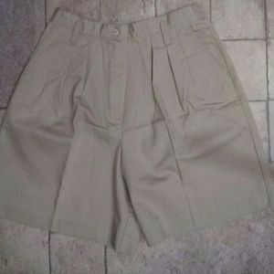 Ladies shorts