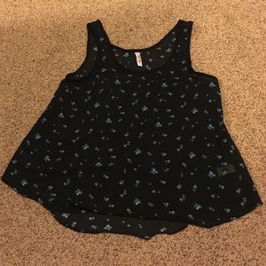 Black sheet tank-top with Blue flower detail