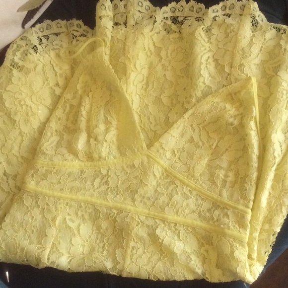 Urban Outfitter Valentina Empire Yellow Lace Dress - Picture 3 of 3