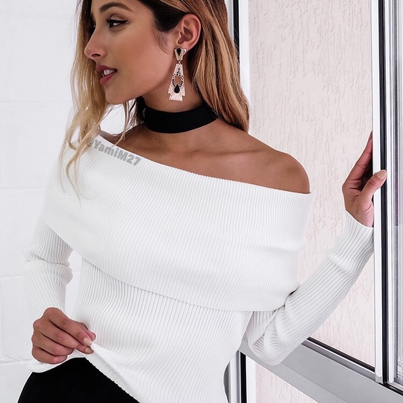Sweaters - ❤LAST ONE❤ Off shoulder, off white ribbed sweater