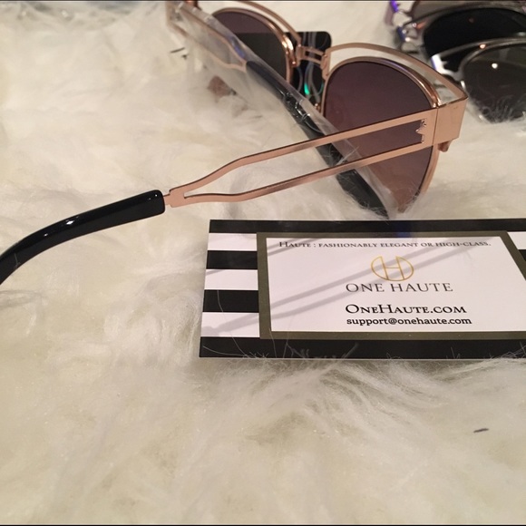 Throw some shade sunglasses - NWT - 4 colors - Picture 2 of 4