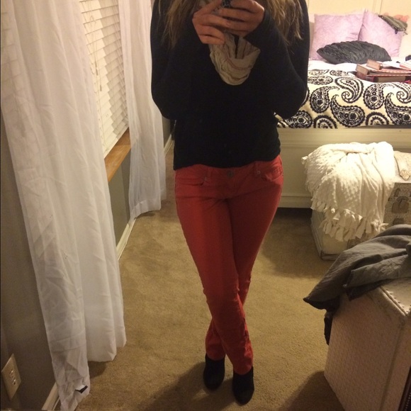 Burnt orange American Eagle Straight jeans 6s