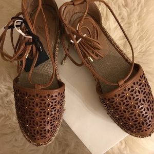 Anthropologie Jasper & Jeera Rosecut Espadrilles