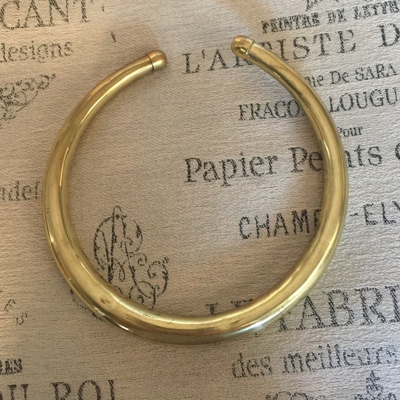 Gold necklace/choker