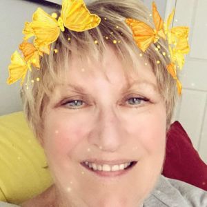 Meet your Posher, Ellen