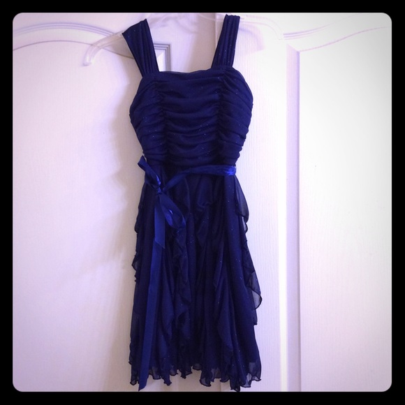 Blue ruffled Speechless dress