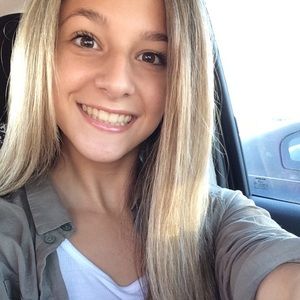 Meet your Posher, Brooke