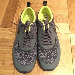 Nike air max thea size 8.5