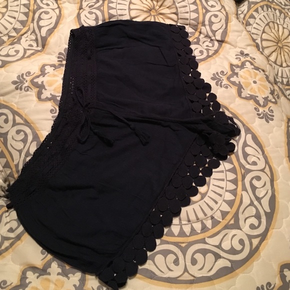 Aerie Linen Shorts (navy)